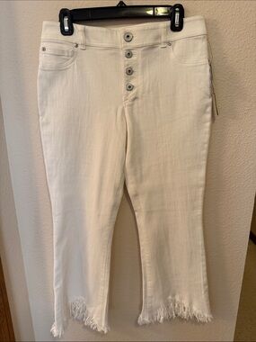 INC International Concepts White Cropped Frayed Hem Jeans
